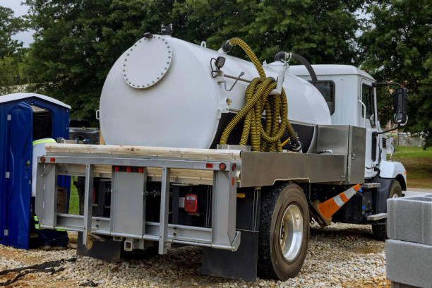 Porta potty delivery and setup in Mascoutah, IL